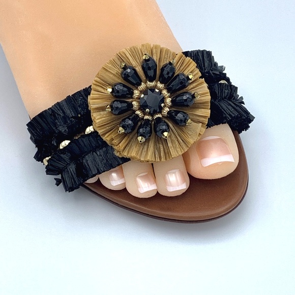 SOLD! NIB DOLCE & GABBANA Black Crystal Raffia Sandals - Picture 2 of 8